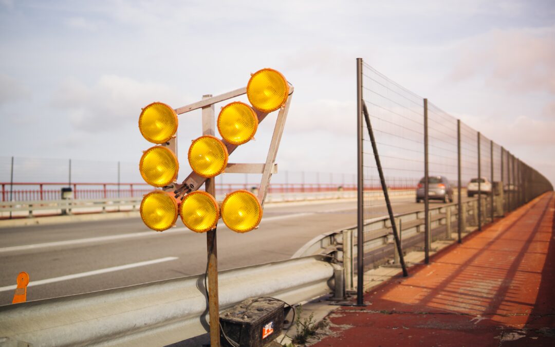 Temporary Closures on Highway for Overpass Construction in Grecia