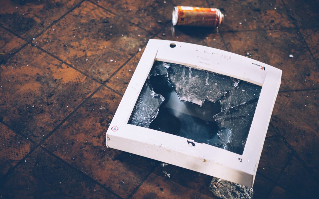 Protests Against Mining Lead to Vandalism of Businesses, Offices, and Public Transport