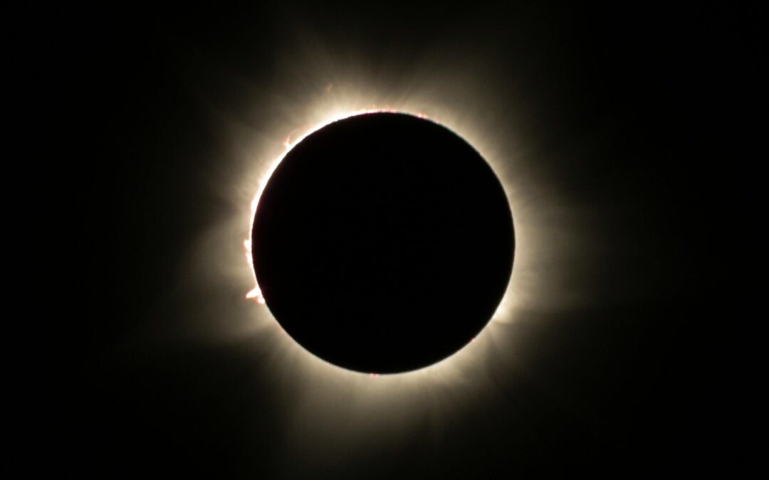 “It’s a Life-Changing Day”: A Solar Eclipse Darkens the Sky of Northern Mexico and Provokes Fascination Along Its Path