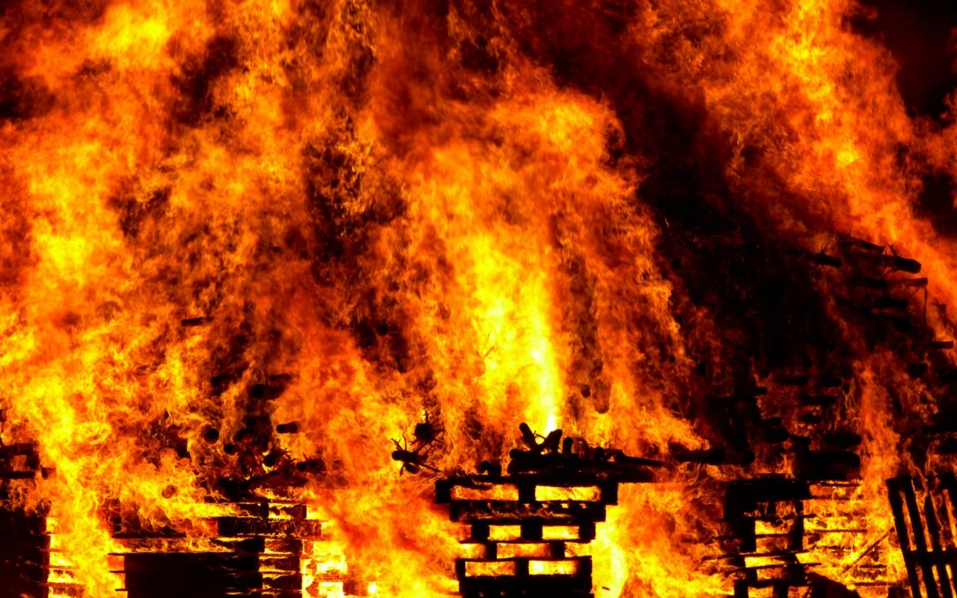 Fire in Santa Ana: Structure falls on Firefighters